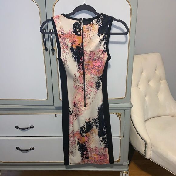 Slim Bar III Sexy pencil Dress - Picture 3 of 5